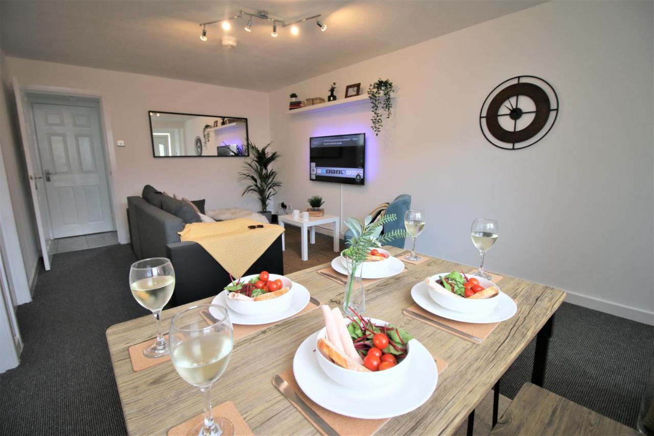Thesiger Court Apartments - Free Private Parking - By Property Promise Кардіфф Екстер'єр фото