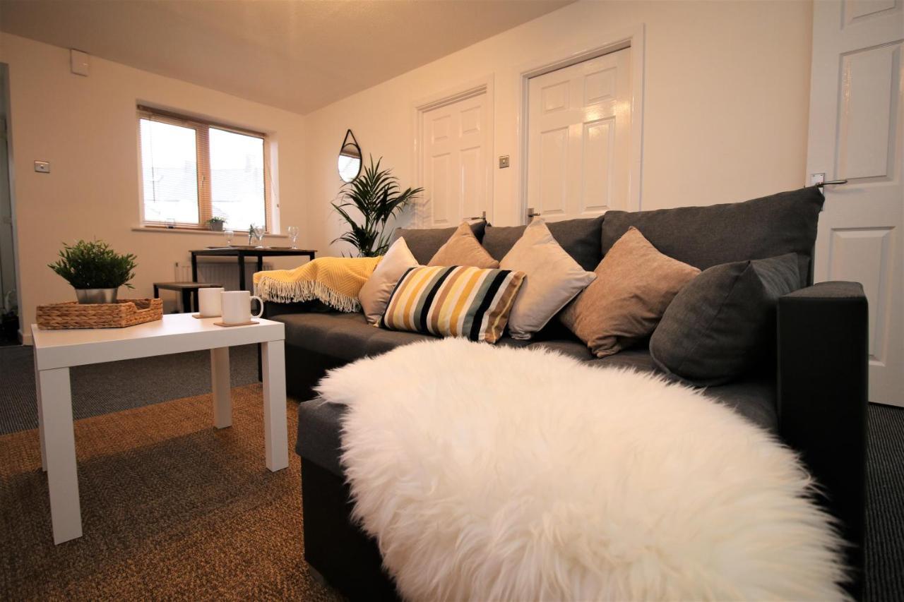 Thesiger Court Apartments - Free Private Parking - By Property Promise Кардіфф Екстер'єр фото